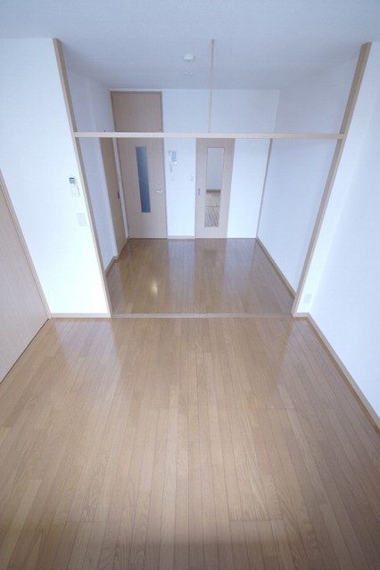 その他部屋・スペース　【洋室】洋室＊バルコニー側から