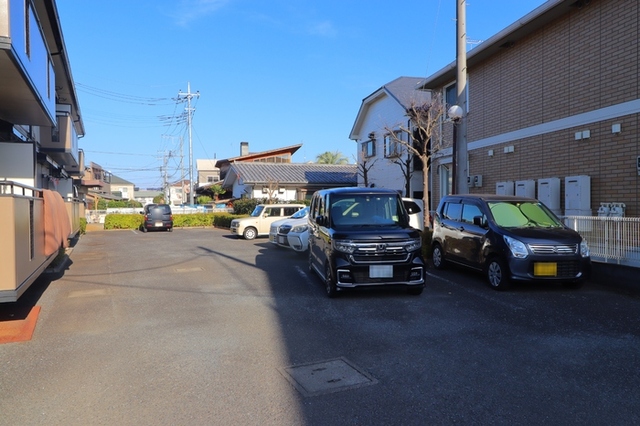 駐車場　駐車場