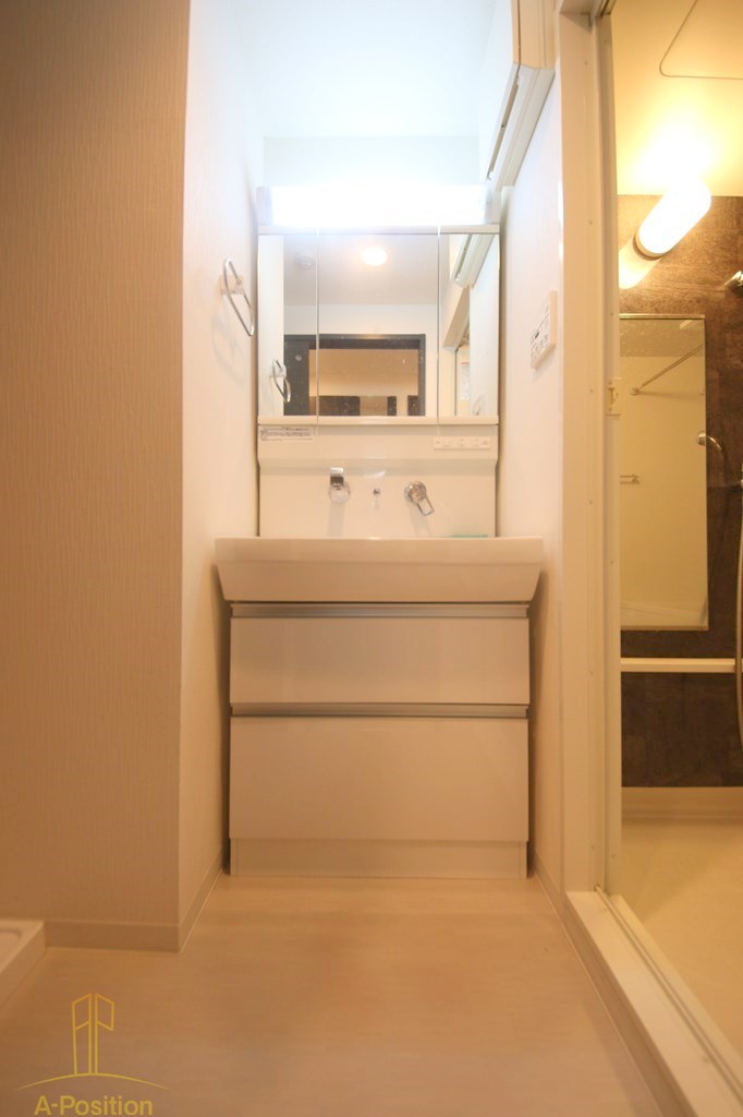 洗面設備　パインリッチ