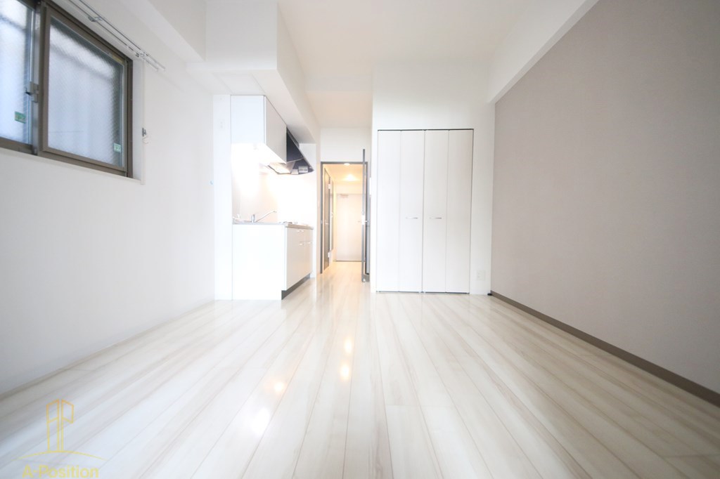 居室・リビング　パインリッチ