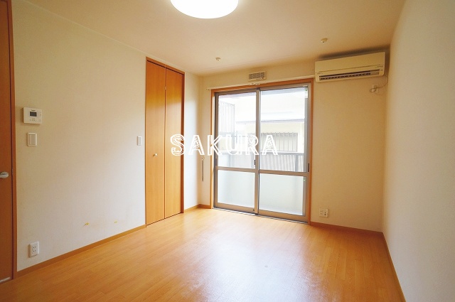 居室・リビング　使いやすい形の為、レイアウトを楽しめます♪