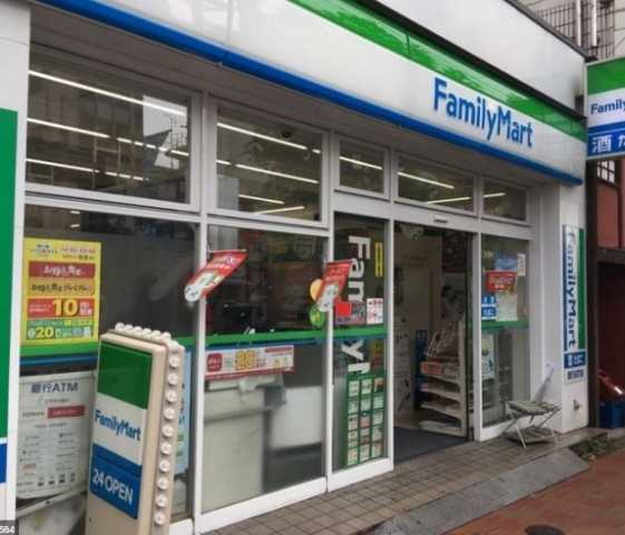 コンビニ　ファミリーマート　高田馬場早稲田通り店（コンビニ）まで288m