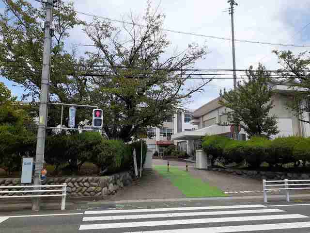 小学校　江南市立布袋北小学校（小学校）まで1056m
