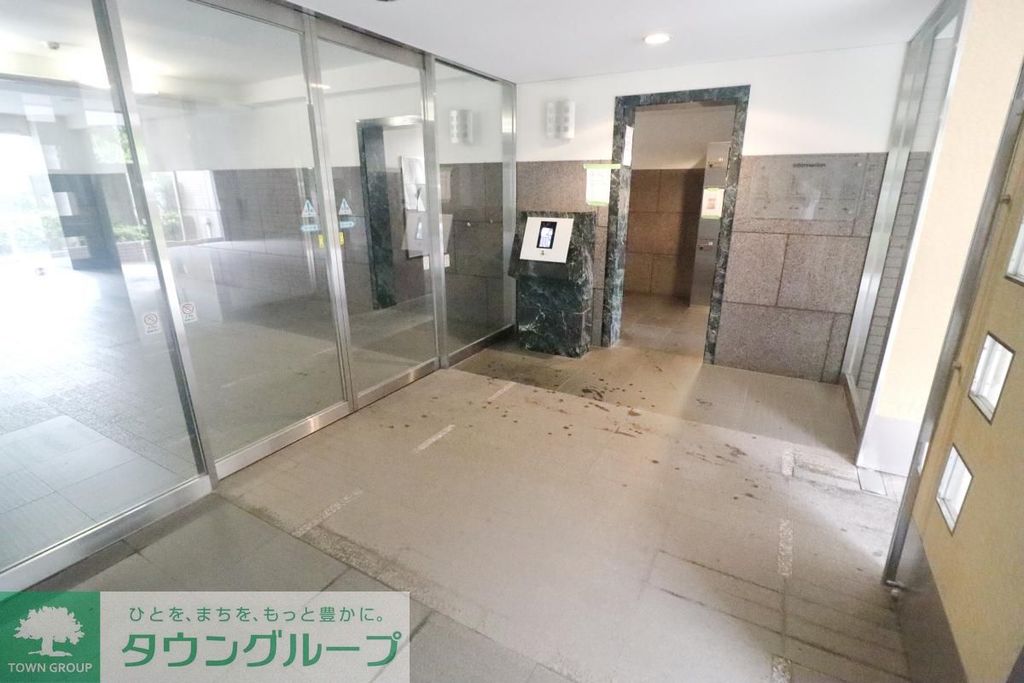 エントランス　エントランス