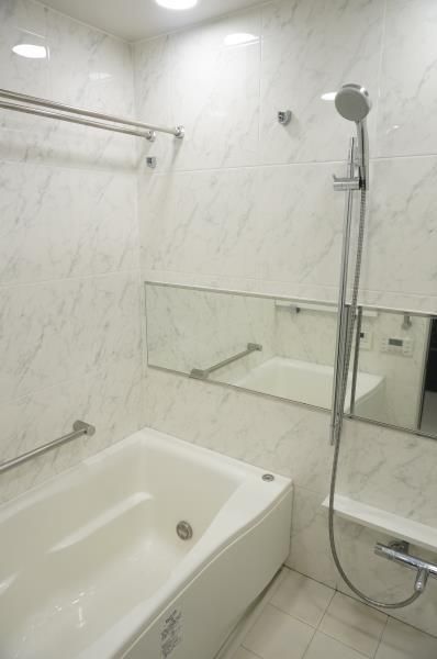 バス・シャワールーム　お風呂です