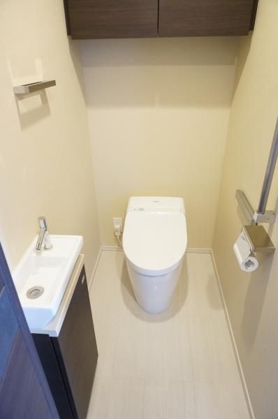 トイレ　落ち着いたトイレです