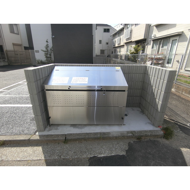 その他　敷地内ゴミ置き場