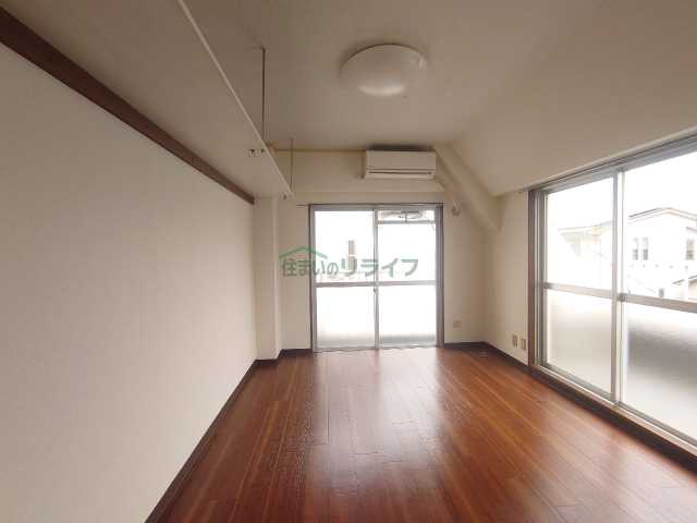 居室・リビング　リエス本郷