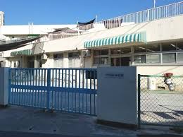 幼稚園・保育園　中野区立昭和保育園（幼稚園・保育園）まで390m