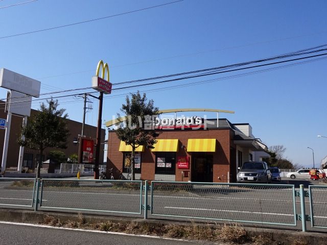 飲食店　マクドナルド 藤沢柄沢店（飲食店）まで454m