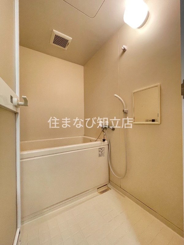 バス・シャワールーム　同型別部屋写真