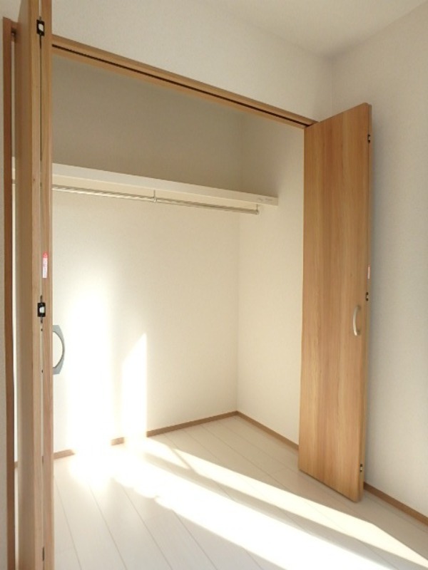 収納　図面と現状に相違がある場合には現状を優先