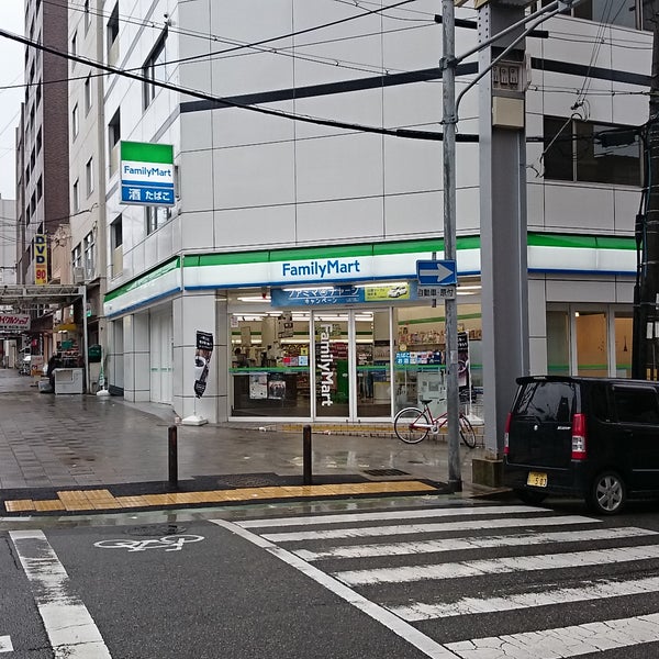 コンビニ　ファミリーマート柳筋北店（コンビニ）まで105m