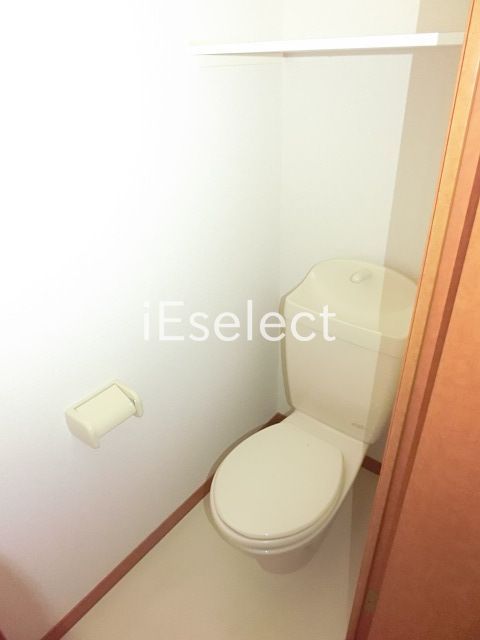 トイレ　清潔感のあるトイレです
