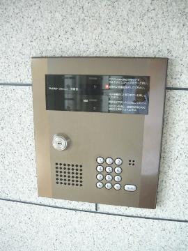 セキュリティ　オートロック完備