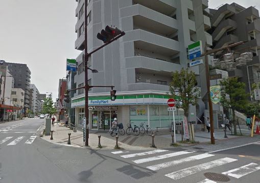 コンビニ　ファミリーマート わらび西口店（コンビニ）まで502m