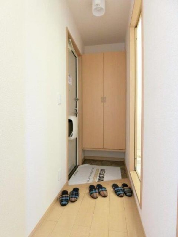 玄関　図面と現状に相違がある場合には現状を優先