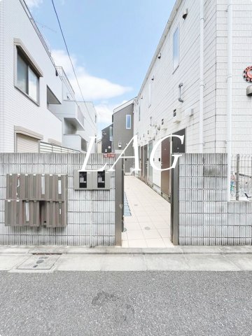エントランス　門扉です。