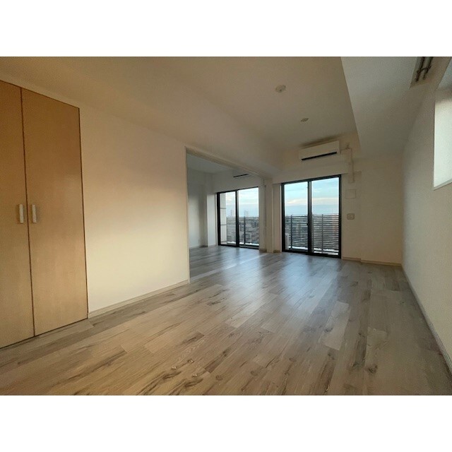 居室・リビング　同タイプ別部屋の写真です