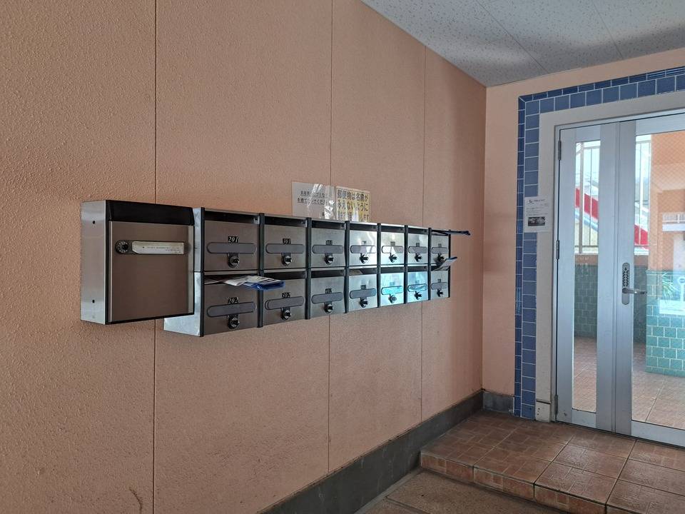 エントランス　メールBOX