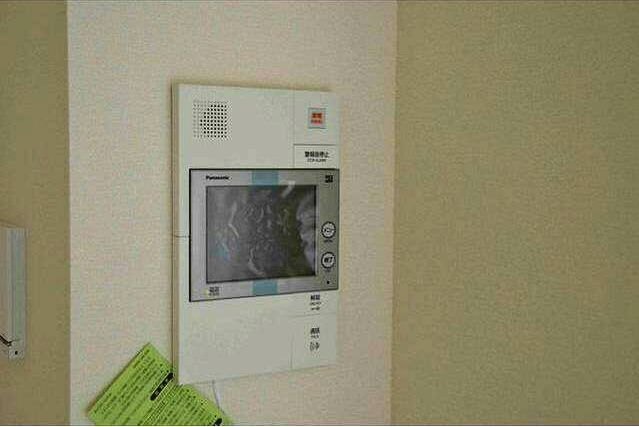 セキュリティ　モニタ付きインターホンです