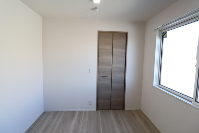 その他部屋・スペース　洋室５．３帖？
