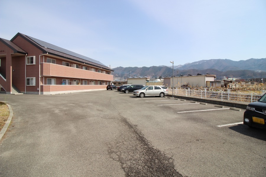 駐車場　駐車場スペース