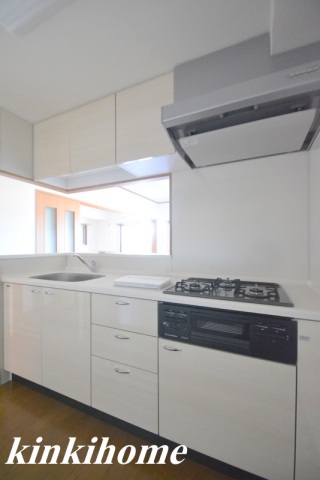 キッチン　写真は別のお部屋のものでございます