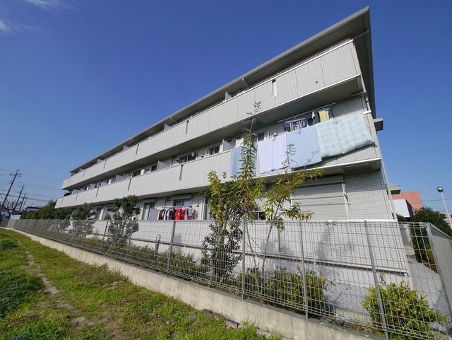 建物外観　日当たり良好