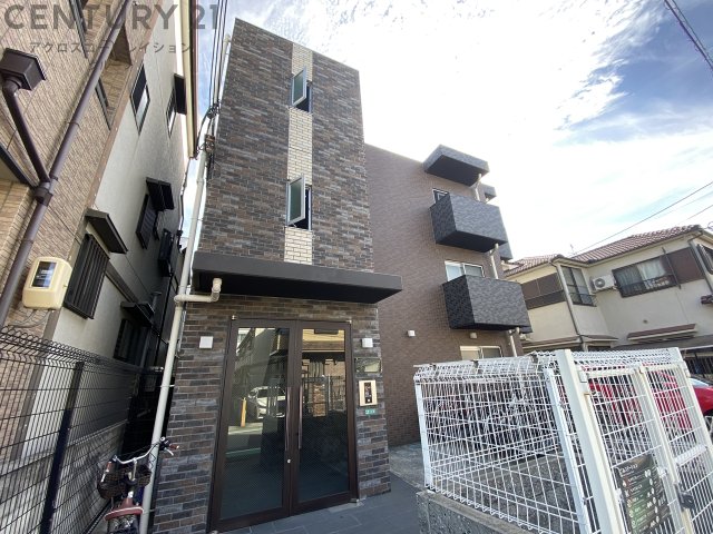 建物外観　オートロックで外部の人間が簡単に出入りできないため安心です。