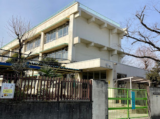 小学校　大田区立北糀谷小学校（小学校）まで1375m