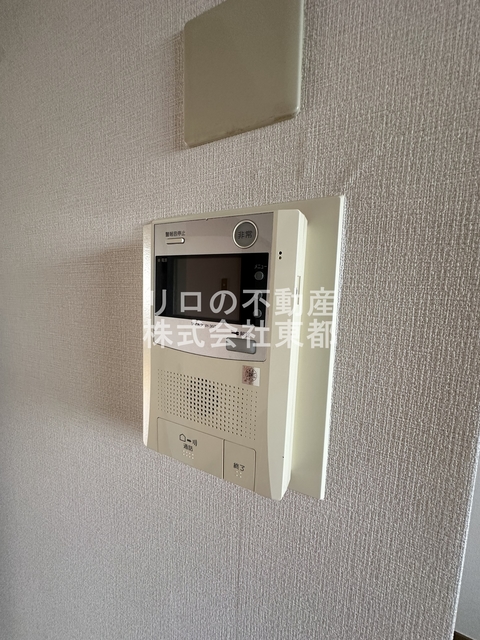 セキュリティ　ＴＶモニター付インターホンがあるので訪問者が一目でわかります
