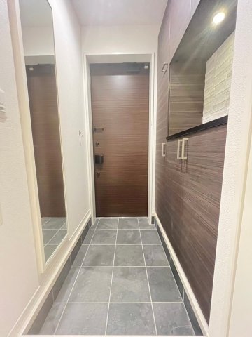 玄関　※別部屋写真