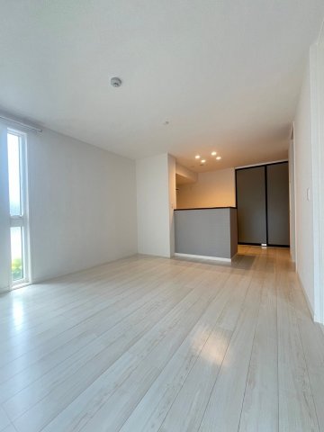 居室・リビング　※別部屋写真