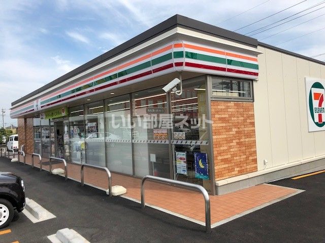 コンビニ　セブンイレブン 大垣インター南店（コンビニ）まで695m