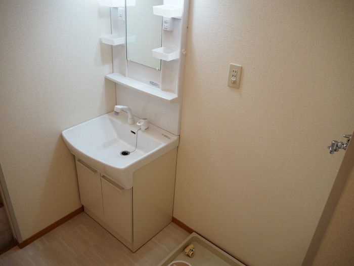 洗面設備　同タイプ別部屋の写真です