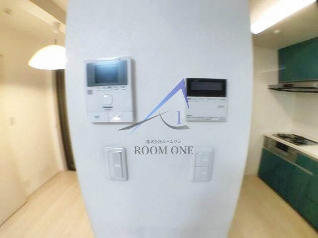セキュリティ　モニター付きインターホンです。