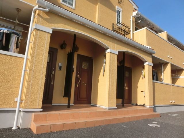 エントランス　玄関へのアプローチ