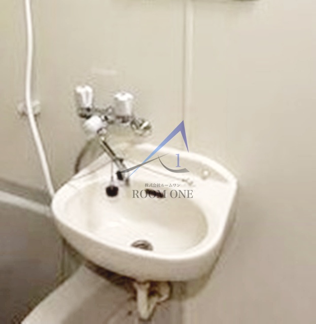 洗面設備　洗面台です。