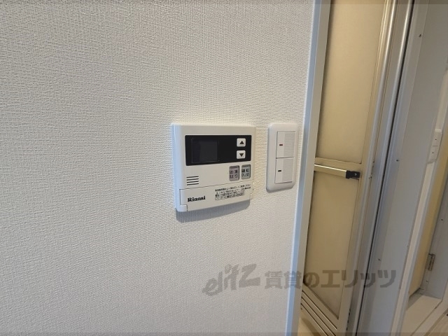 その他設備　給湯器リモコン