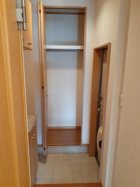 玄関　賃貸物件ならトーマスリビング原田店へ
