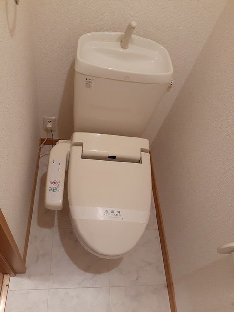トイレ　賃貸物件ならトーマスリビング原田店へ