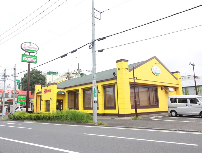 飲食店　サイゼリヤ佐江戸店（飲食店）まで700m
