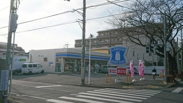 コンビニ　ローソン国立さくら通店（コンビニ）まで352m