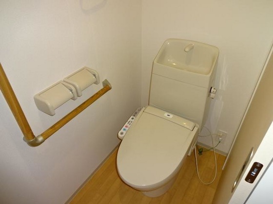 トイレ　※別部屋の写真です