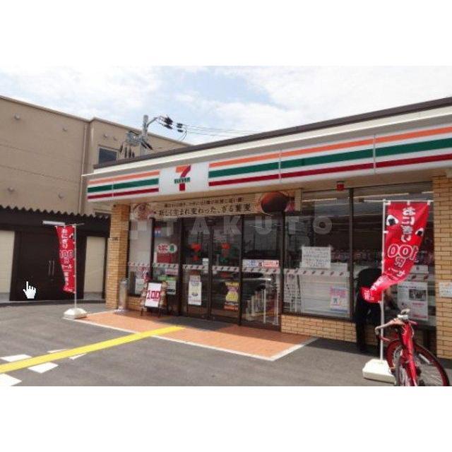 コンビニ　セブンイレブン阪急豊津駅北店（コンビニ）まで185m
