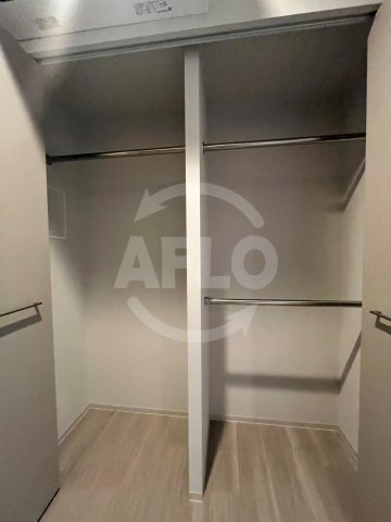 収納　アーバネックス谷町四丁目　クローゼット