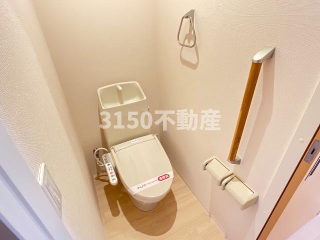トイレ　シャワー付トイレ