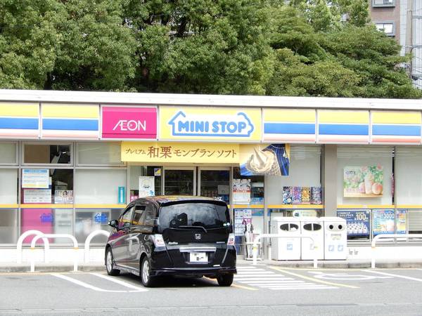 コンビニ　ミニストップ福岡香椎浜4丁目店（コンビニ）まで119m