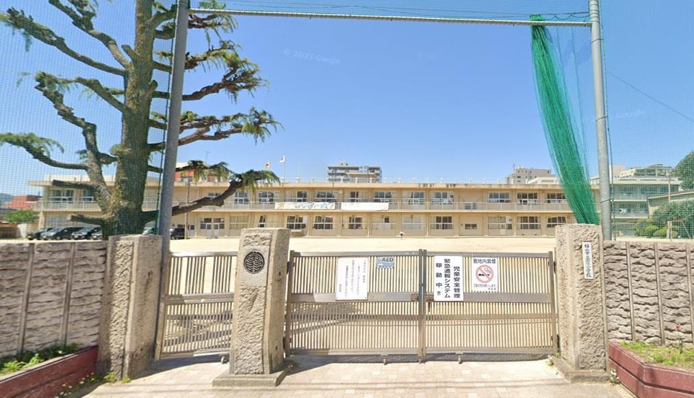 小学校　霞小学校（小学校）まで170m